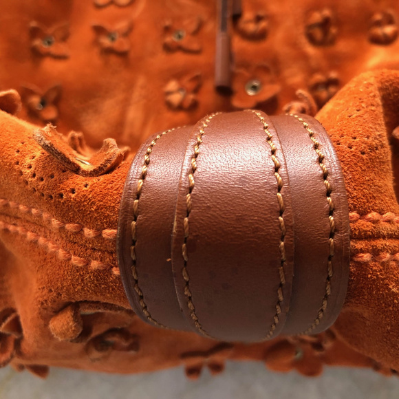 Litd Edition ORANGE Louis Vuitton Monogram Onatah Fleurs - Picture 9 of 9